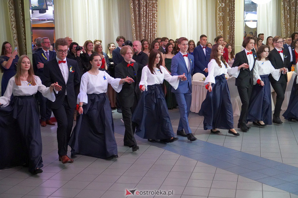 Studniówka 2022. I LO w Ostrołęce - zdjęcie #157 - eOstroleka.pl