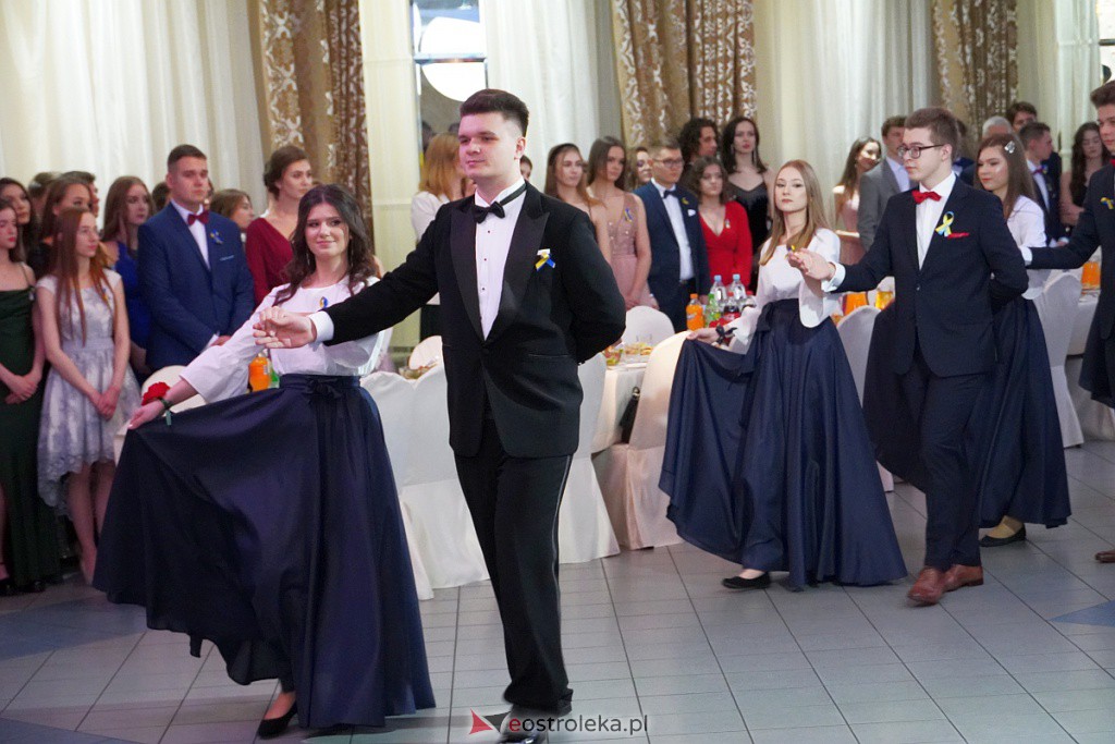 Studniówka 2022. I LO w Ostrołęce - zdjęcie #170 - eOstroleka.pl