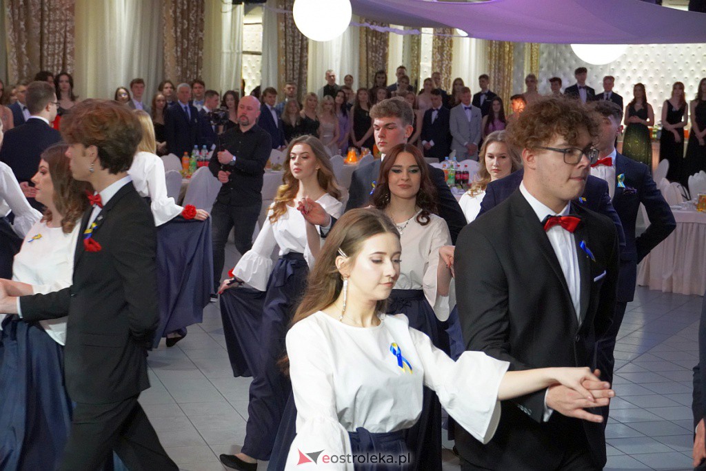 Studniówka 2022. I LO w Ostrołęce - zdjęcie #123 - eOstroleka.pl