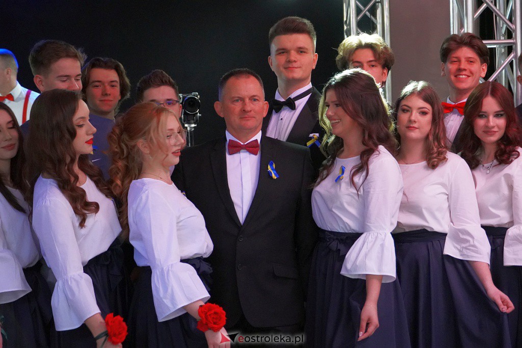 Studniówka 2022. I LO w Ostrołęce - zdjęcie #79 - eOstroleka.pl