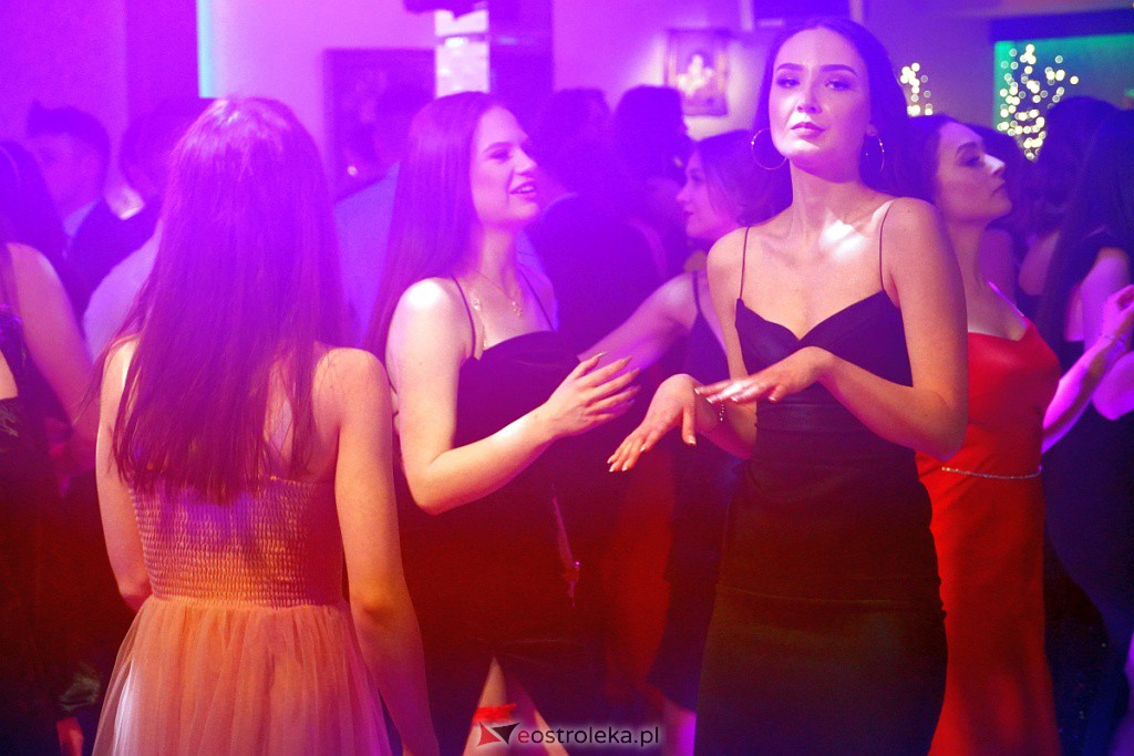 Studniówka 2022. I LO w Ostrołęce - zdjęcie #4 - eOstroleka.pl