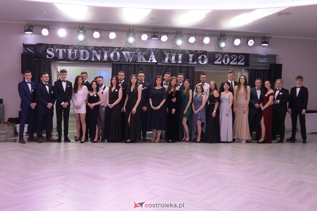 Studniówka 2022. III LO w Ostrołęce [26.02.2022] - zdjęcie #224 - eOstroleka.pl