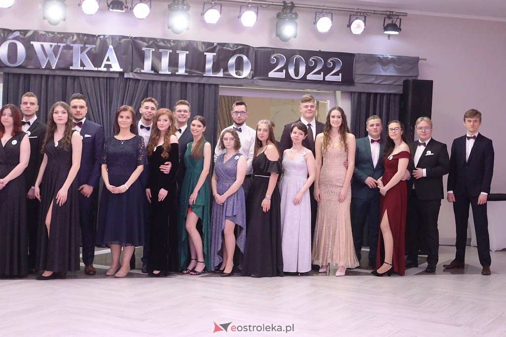 Studniówka 2022. III LO w Ostrołęce [26.02.2022] - zdjęcie #222 - eOstroleka.pl