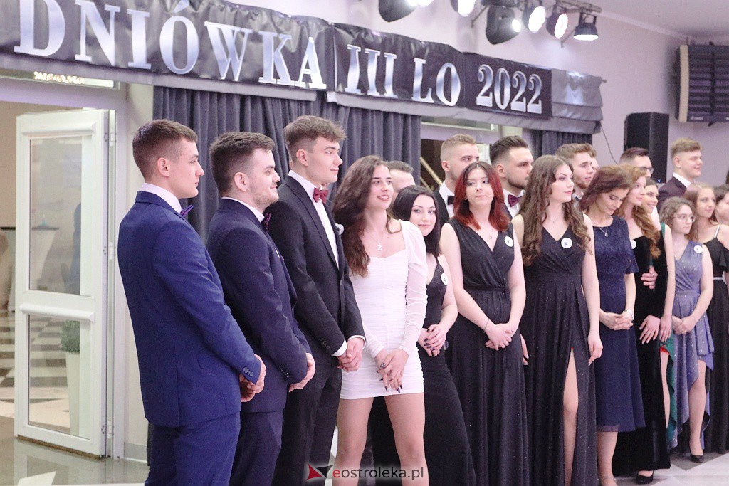 Studniówka 2022. III LO w Ostrołęce [26.02.2022] - zdjęcie #221 - eOstroleka.pl