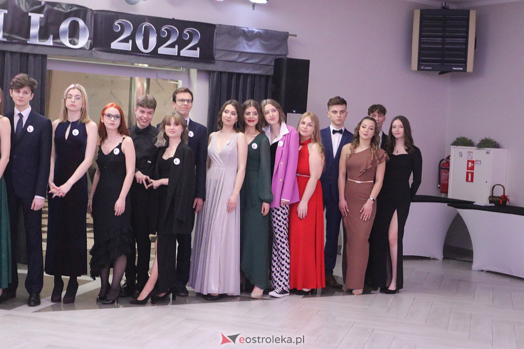 Studniówka 2022. III LO w Ostrołęce [26.02.2022] - zdjęcie #204 - eOstroleka.pl