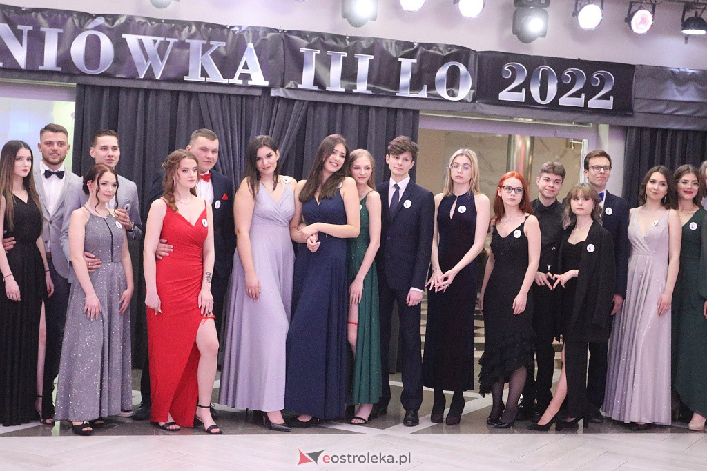 Studniówka 2022. III LO w Ostrołęce [26.02.2022] - zdjęcie #200 - eOstroleka.pl