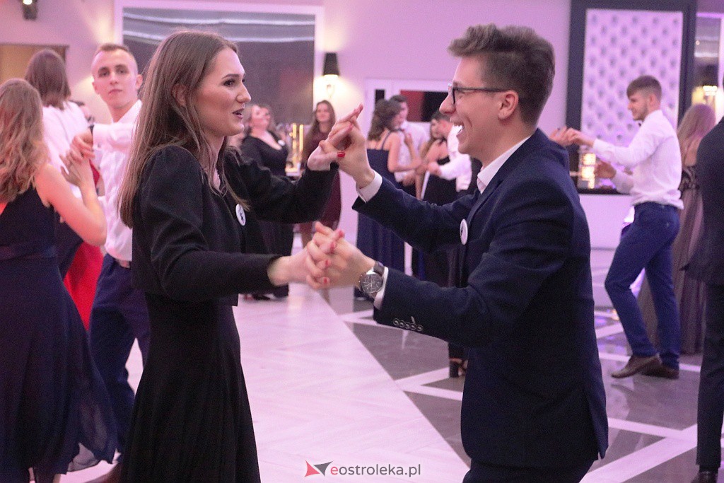 Studniówka 2022. III LO w Ostrołęce [26.02.2022] - zdjęcie #16 - eOstroleka.pl