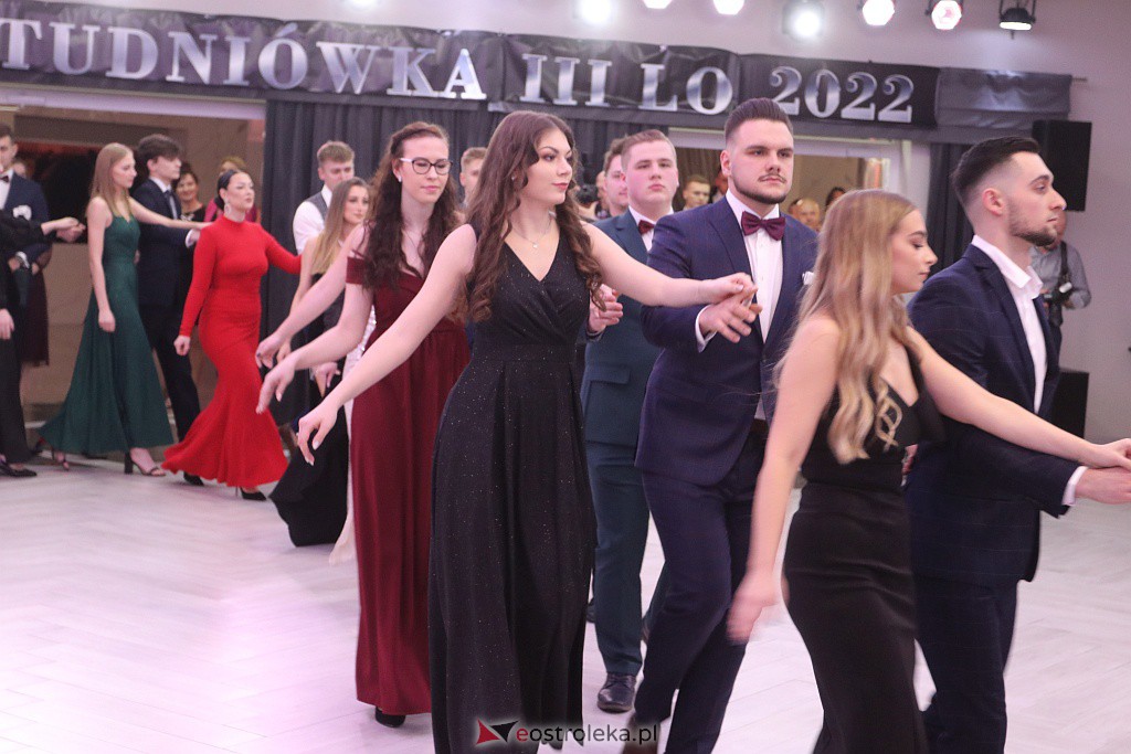 Studniówka 2022. III LO w Ostrołęce [26.02.2022] - zdjęcie #5 - eOstroleka.pl