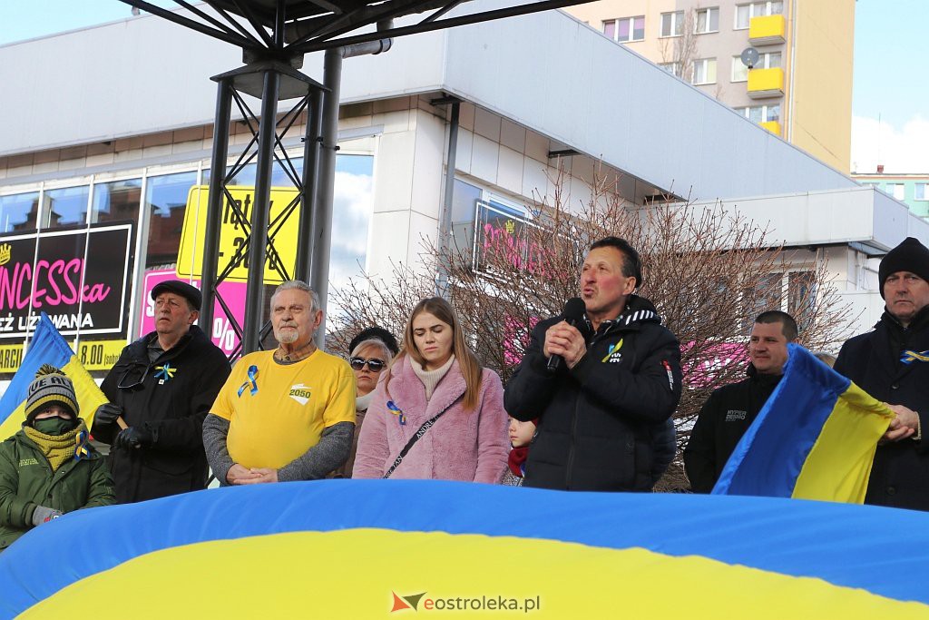 Wiec poparcia dla Ukrainy [27.02.2022] - zdjęcie #16 - eOstroleka.pl