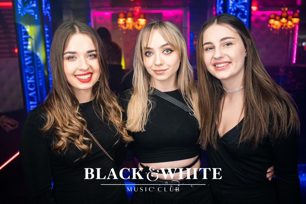 Weekend w Clubie Black&White: „Kto w lutym urodzony jest…” [19.02.2022] - zdjęcie #2 - eOstroleka.pl