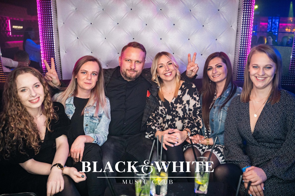 Weekend w Clubie Black&White: „Kto w lutym urodzony jest…” [19.02.2022] - zdjęcie #10 - eOstroleka.pl