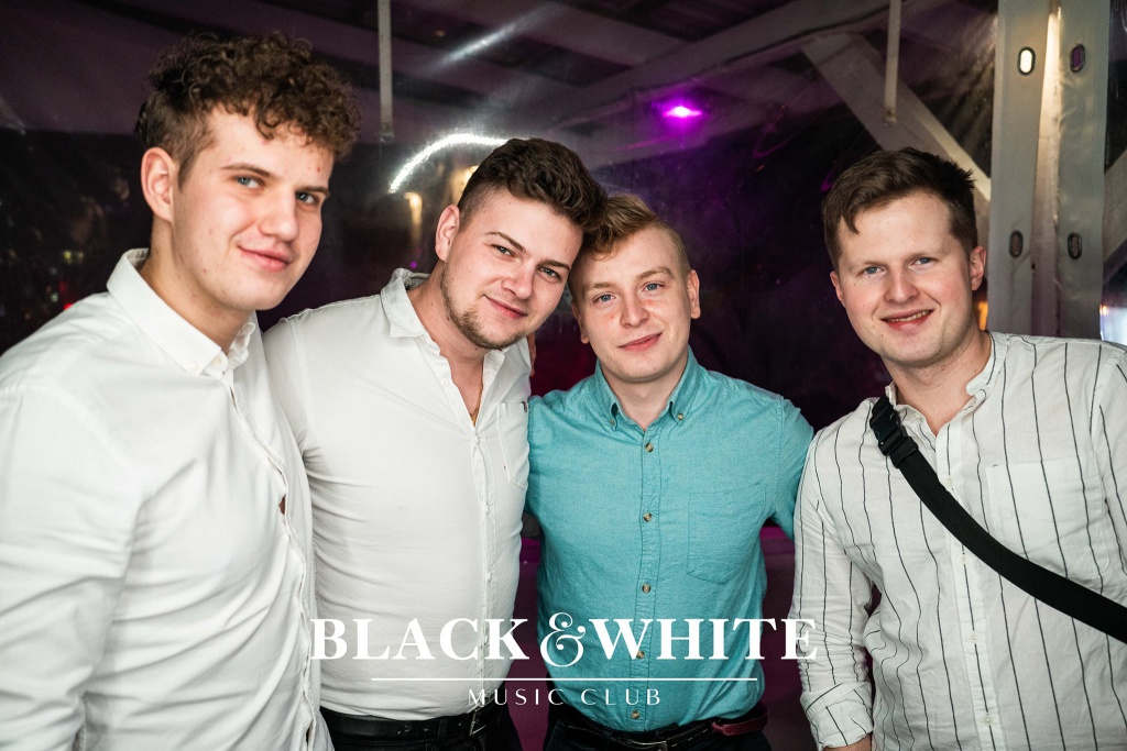 Weekend w Clubie Black&White: „Kto w lutym urodzony jest…” [19.02.2022] - zdjęcie #21 - eOstroleka.pl