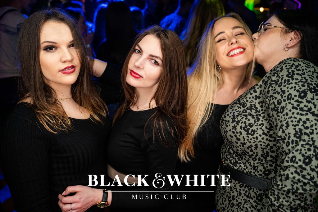 Weekend w Clubie Black&White: „Kto w lutym urodzony jest…” [19.02.2022] - zdjęcie #26 - eOstroleka.pl