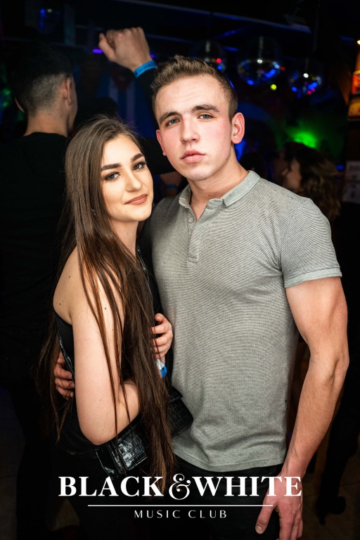 Weekend w Clubie Black&White: „Kto w lutym urodzony jest…” [19.02.2022] - zdjęcie #31 - eOstroleka.pl