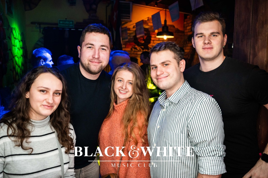 Weekend w Clubie Black&White: „Kto w lutym urodzony jest…” [19.02.2022] - zdjęcie #42 - eOstroleka.pl