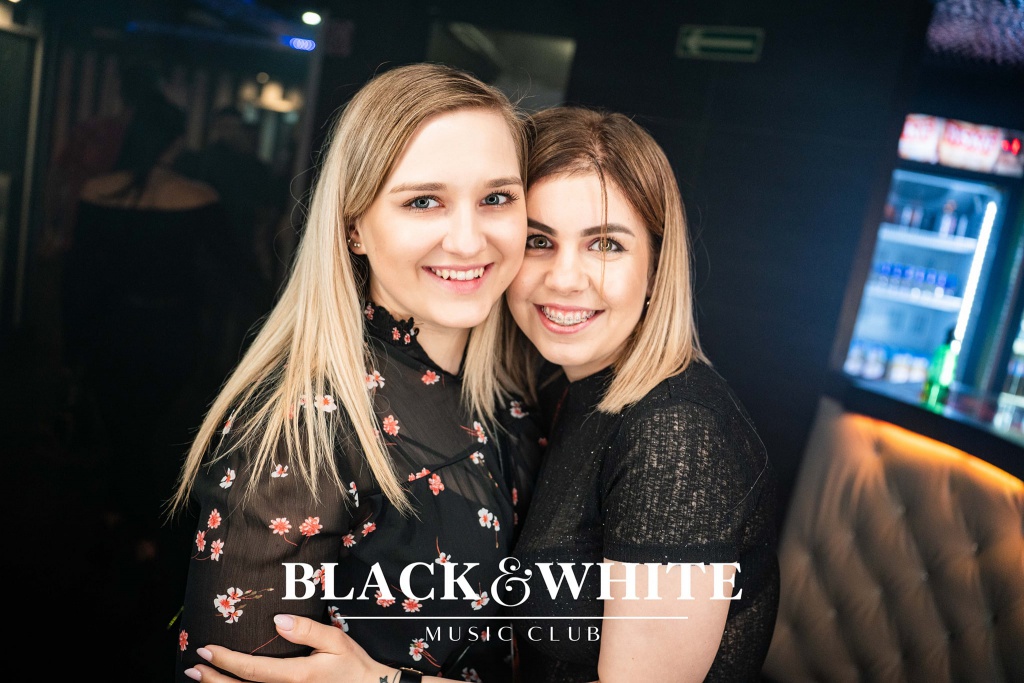 Weekend w Clubie Black&White: „Kto w lutym urodzony jest…” [19.02.2022] - zdjęcie #24 - eOstroleka.pl