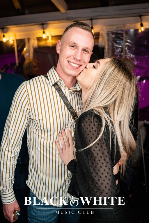 Weekend w Clubie Black&White: „Kto w lutym urodzony jest…” [19.02.2022] - zdjęcie #18 - eOstroleka.pl