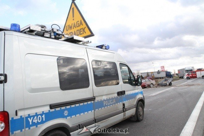 Wypadek kordowo (08-02-2011) - zdjęcie #8 - eOstroleka.pl