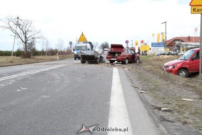 Wypadek kordowo (08-02-2011) - zdjęcie #6 - eOstroleka.pl