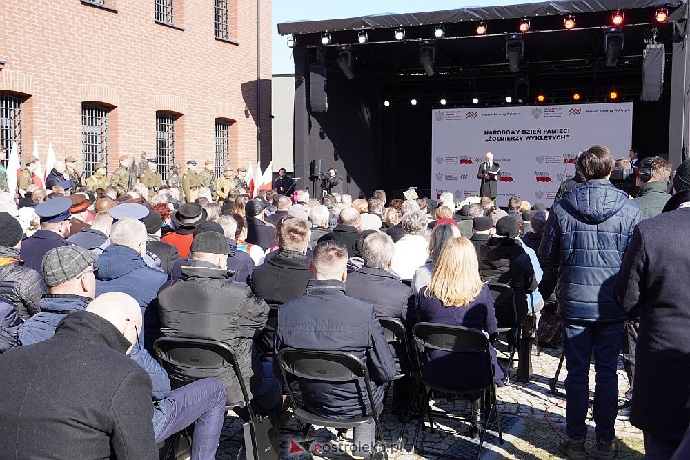 Oficjalne otwarcie Muzeum Żołnierzy Wyklętych w Ostrołęce [01.03.2022] - zdjęcie #187 - eOstroleka.pl