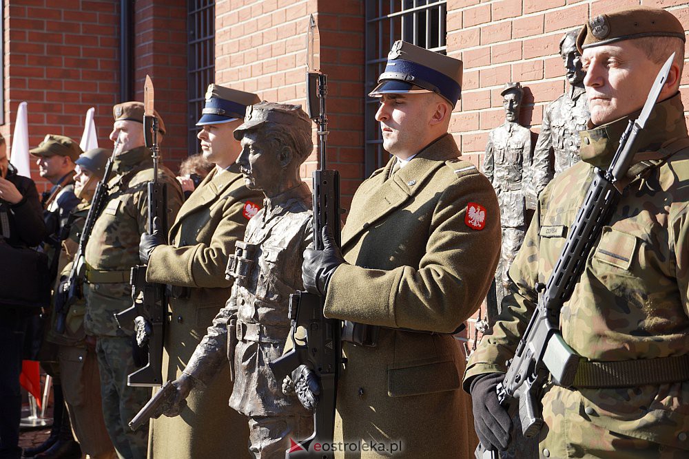 Oficjalne otwarcie Muzeum Żołnierzy Wyklętych w Ostrołęce [01.03.2022] - zdjęcie #154 - eOstroleka.pl