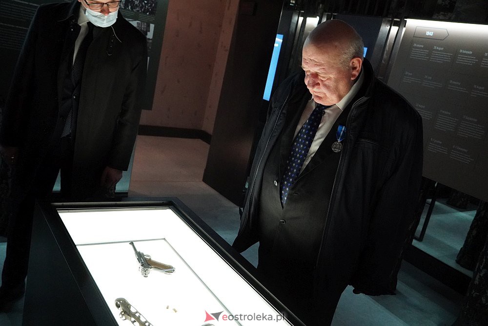 Oficjalne otwarcie Muzeum Żołnierzy Wyklętych w Ostrołęce [01.03.2022] - zdjęcie #189 - eOstroleka.pl