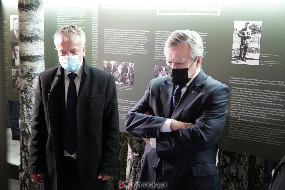 Oficjalne otwarcie Muzeum Żołnierzy Wyklętych w Ostrołęce [01.03.2022] - zdjęcie #183 - eOstroleka.pl