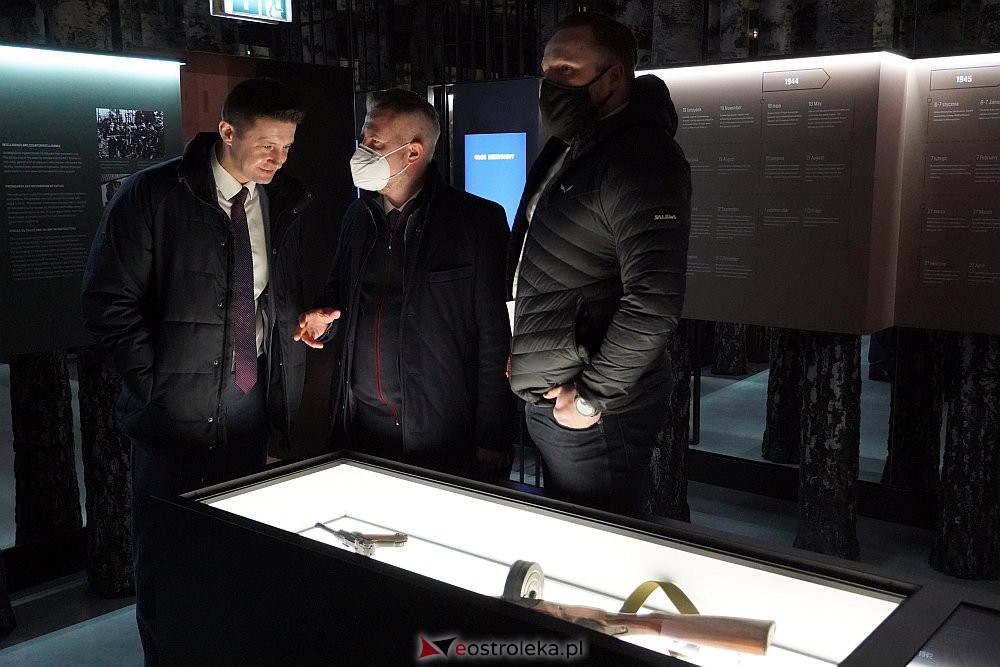 Oficjalne otwarcie Muzeum Żołnierzy Wyklętych w Ostrołęce [01.03.2022] - zdjęcie #176 - eOstroleka.pl