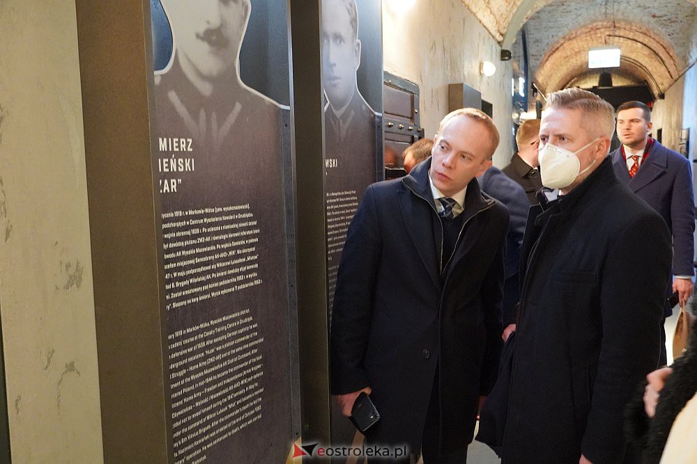 Oficjalne otwarcie Muzeum Żołnierzy Wyklętych w Ostrołęce [01.03.2022] - zdjęcie #164 - eOstroleka.pl