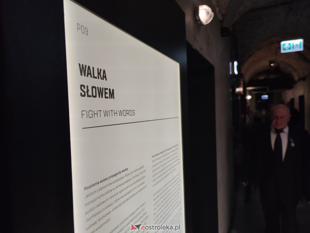 Oficjalne otwarcie Muzeum Żołnierzy Wyklętych w Ostrołęce [01.03.2022] - zdjęcie #78 - eOstroleka.pl