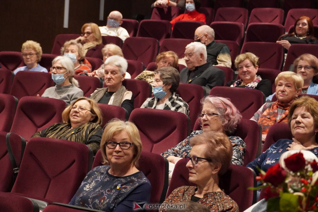 Ostrołęcki Uniwersytet Trzeciego Wieku nagrodził Honorowych Słuchaczy [02.02.2022] - zdjęcie #4 - eOstroleka.pl