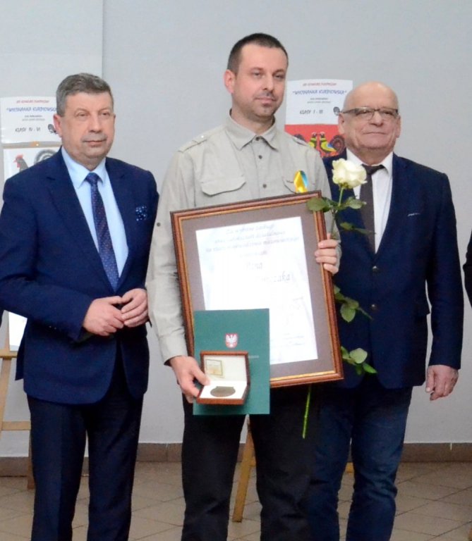„Śladami Kurpiów”. Uhonorowano artystów promujących nasz region - zdjęcie #27 - eOstroleka.pl