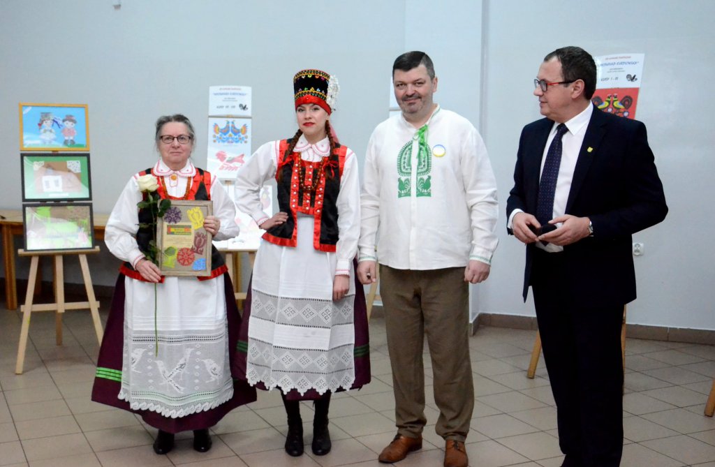 „Śladami Kurpiów”. Uhonorowano artystów promujących nasz region - zdjęcie #18 - eOstroleka.pl