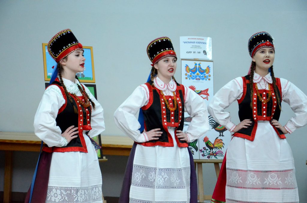 „Śladami Kurpiów”. Uhonorowano artystów promujących nasz region - zdjęcie #1 - eOstroleka.pl
