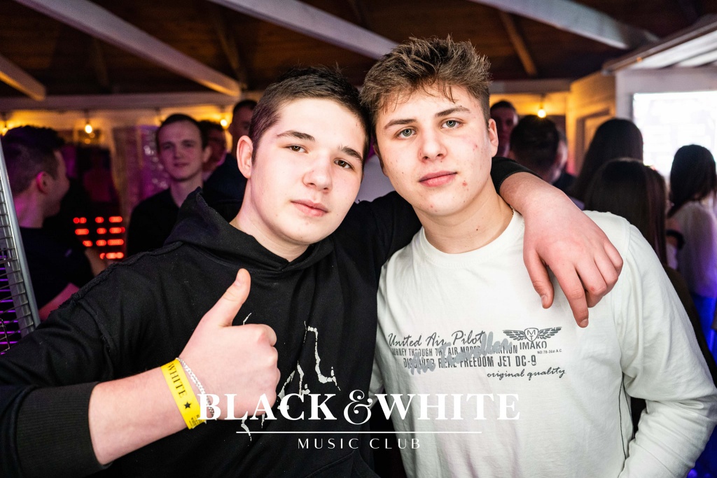 DJ Hazel w Clubie Black&White [25.02.2022] - zdjęcie #17 - eOstroleka.pl