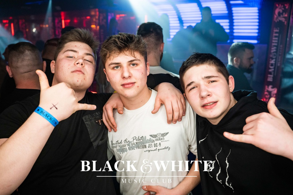 DJ Hazel w Clubie Black&White [25.02.2022] - zdjęcie #13 - eOstroleka.pl