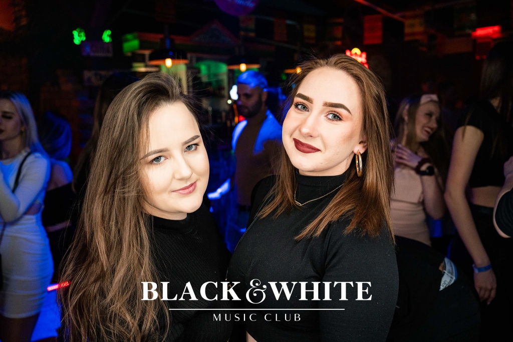 DJ Hazel w Clubie Black&White [25.02.2022] - zdjęcie #4 - eOstroleka.pl