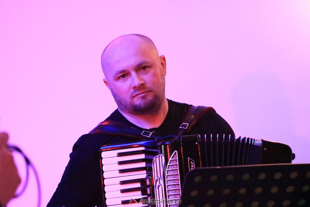 Koncert grupy 30plus w Olszewie-Borkach [06.03.2022] - zdjęcie #24 - eOstroleka.pl
