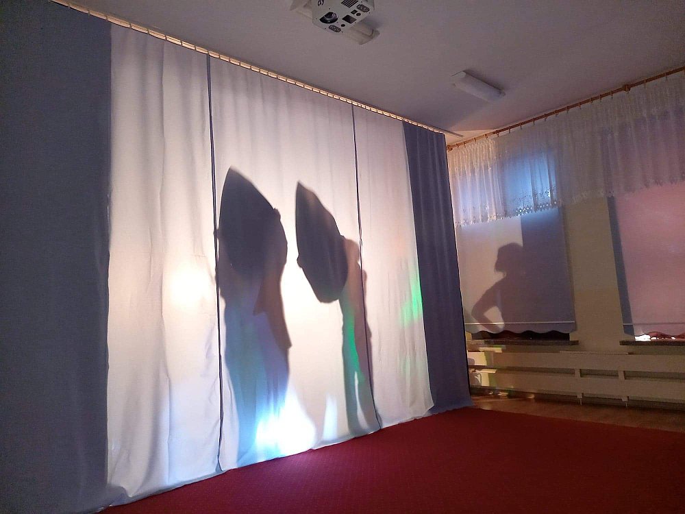 Teatr cieni z ekologicznym przesłaniem w Krainie Misiów [07.03.2022] - zdjęcie #4 - eOstroleka.pl