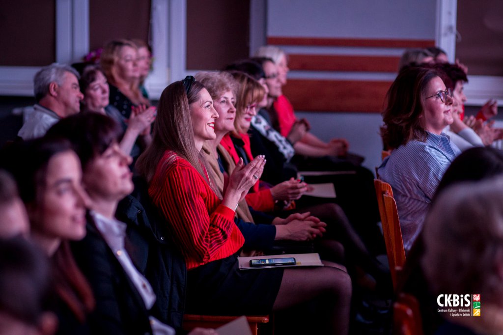 Dzień Kobiet w Lelisie. Był koncert i ciekawa wystawa [05.03.2022] - zdjęcie #32 - eOstroleka.pl