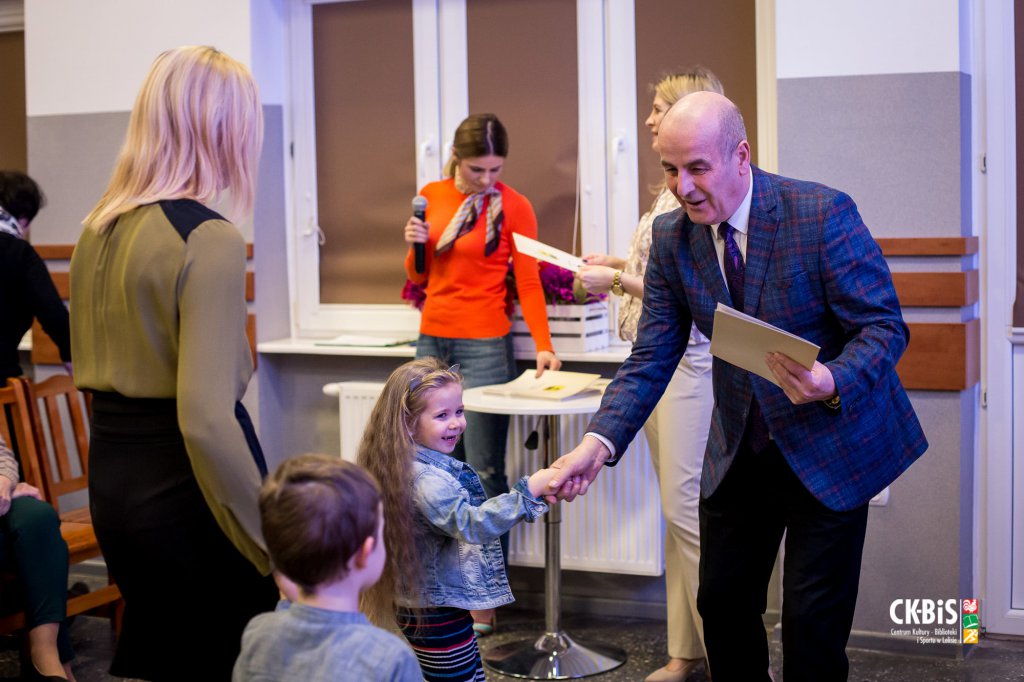 Dzień Kobiet w Lelisie. Był koncert i ciekawa wystawa [05.03.2022] - zdjęcie #11 - eOstroleka.pl