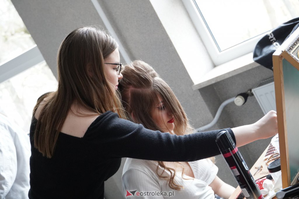 XIII Festiwal Fryzjerstwa Artystycznego w ZSZ 2 [8.03.2022] - zdjęcie #33 - eOstroleka.pl