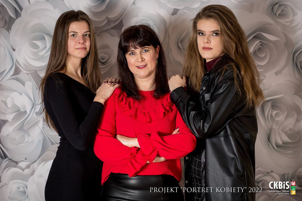 „Pokoleniowy Portret Kobiety 2022” – podsumowanie akcji [8.03.2022] - zdjęcie #33 - eOstroleka.pl