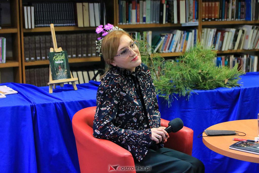 O „Kobietach z Puszczy” w ostrołęckiej bibliotece [08.03.2022] - zdjęcie #26 - eOstroleka.pl