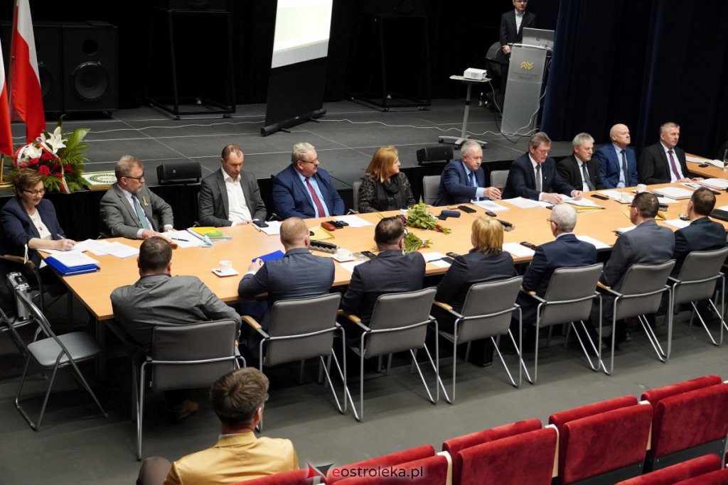 XLV Sesja Rady Powiatu Ostrołęckiego [9.03.2022] - zdjęcie #52 - eOstroleka.pl