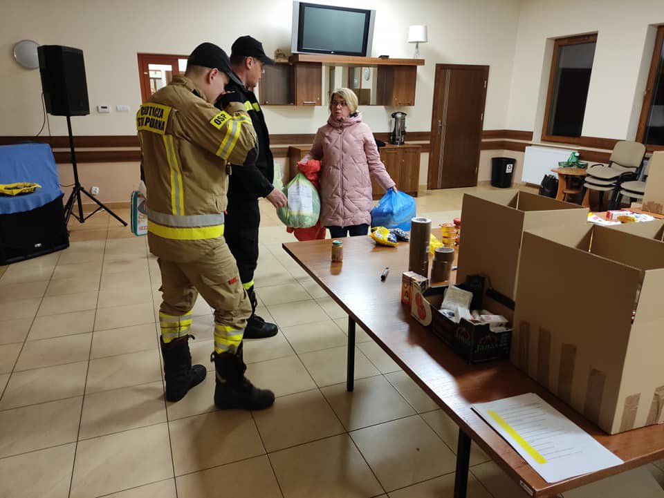 Rzekuń solidnie wspiera uchodźców z Ukrainy [10.03.2022] - zdjęcie #24 - eOstroleka.pl