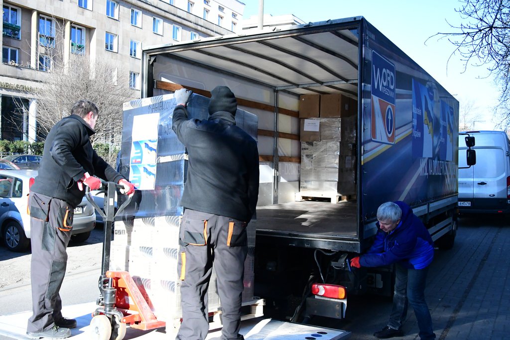 Dary z Mazowsza dla Ukrainy [10.03.2022] - zdjęcie #14 - eOstroleka.pl