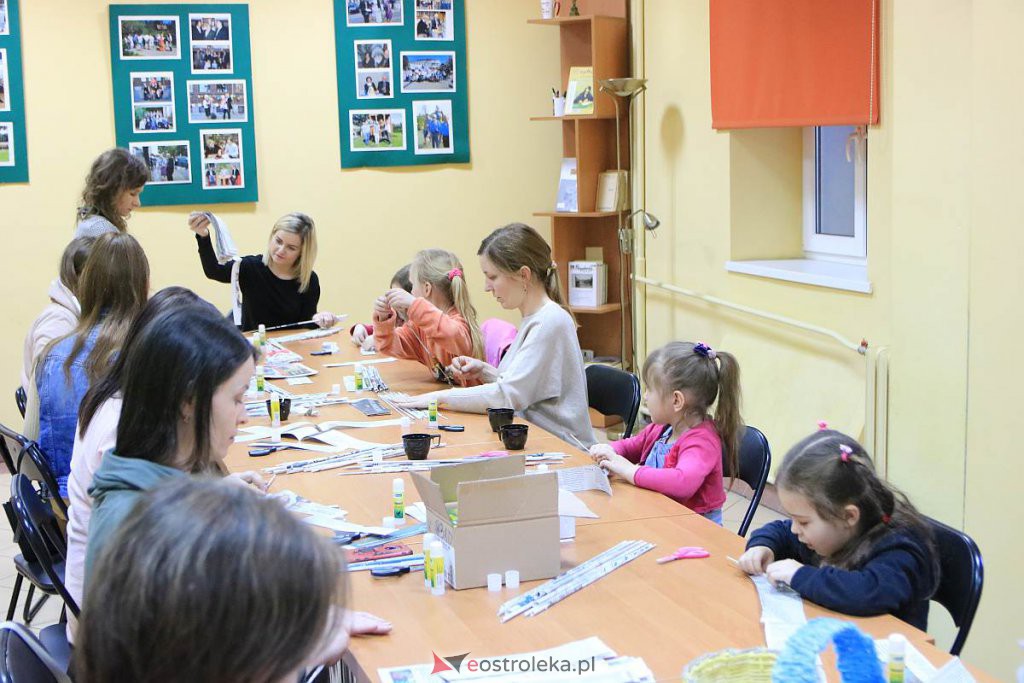 Kreatywne warsztaty w Klubie przy Studziennej. Jak zmienić papier w kota? [11.03.2022] - zdjęcie #18 - eOstroleka.pl