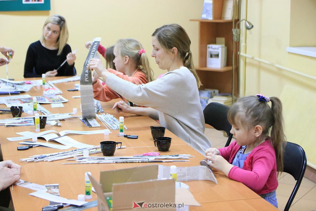 Kreatywne warsztaty w Klubie przy Studziennej. Jak zmienić papier w kota? [11.03.2022] - zdjęcie #16 - eOstroleka.pl