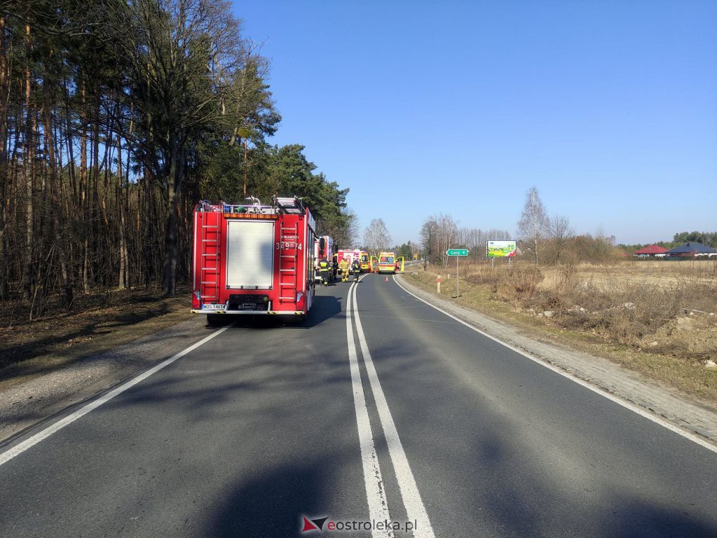 Uwaga kierowcy! Poważny wypadek na DK-53 w miejscowości Zabrodzie [14.03.2022] - zdjęcie #7 - eOstroleka.pl